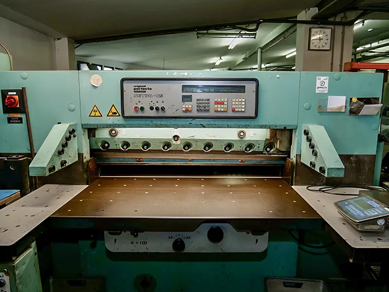 Maschinenpark Schlagschere